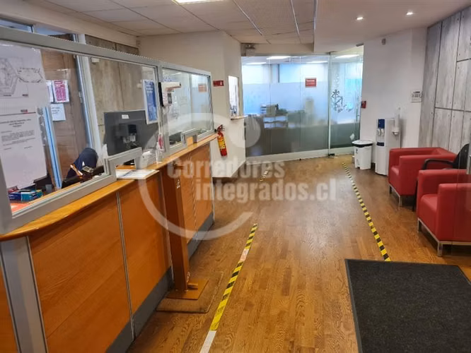 Oficina arriendo Santiag, piso completo, amoblado y equipado