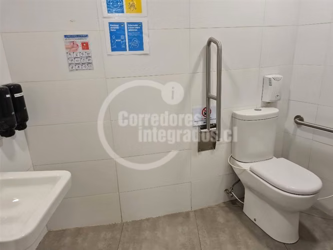 Oficina arriendo Santiag, piso completo, amoblado y equipado