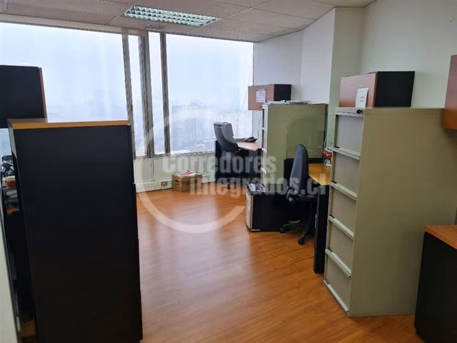 Oficina venta Santiago, piso completo, amoblado y equipado