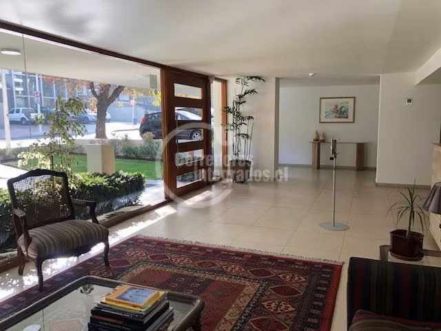 Excelente Riesco-Foster 3D/2B + servicios, 185 mts