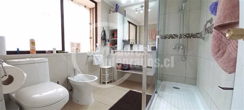 Excelente Riesco-Foster 3D/2B + servicios, 185 mts