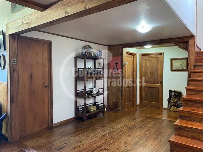 Casa venta 6 dorm 2.000 mt terr,camino internacional Pucon - Imagen 2