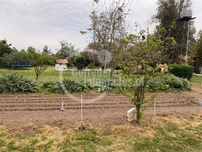 Agrícola,con dos casas en venta, piscina ,tenis en Peñaflor