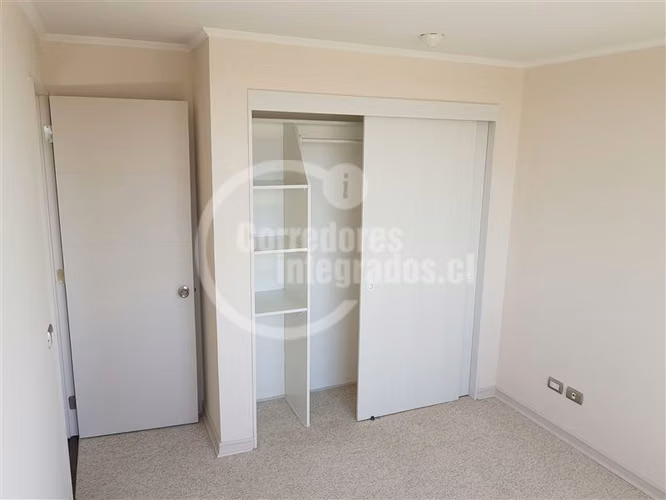 Depto. venta de 2 dorm.1 baño , Est y bd . Quinta Normal