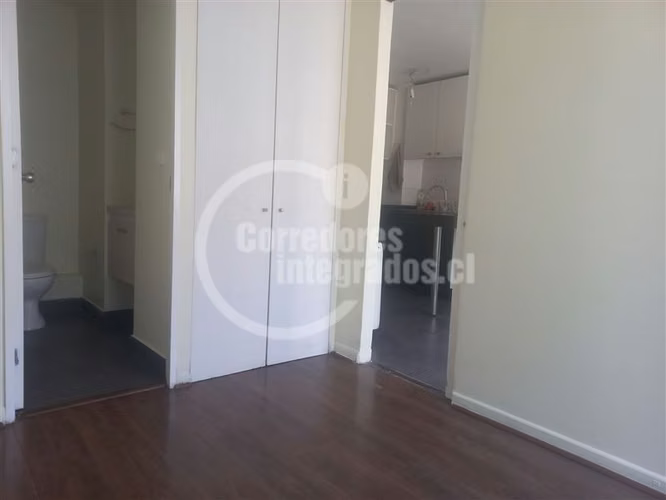 Depto venta 1 dorm. Estacionamiento, Metro Parque Almagro TT