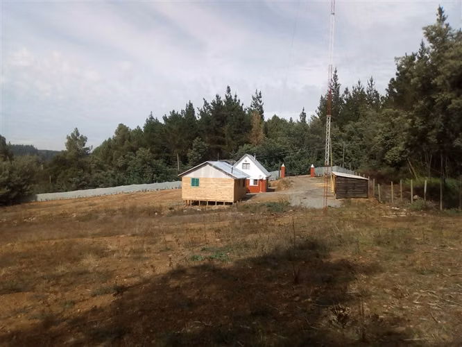 Parcela venta en Parral 2 cabañas a pasos Termas de Catillo - Imagen 18