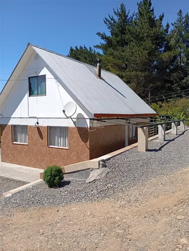 Parcela venta en Parral 2 cabañas a pasos Termas de Catillo - Imagen 2
