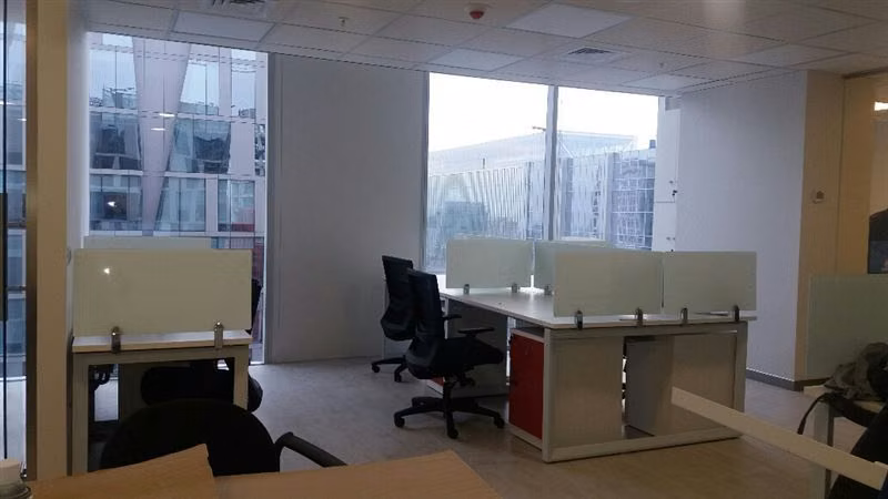Of arriendo en Las Condes Los Militares-Metro Manquehue tt