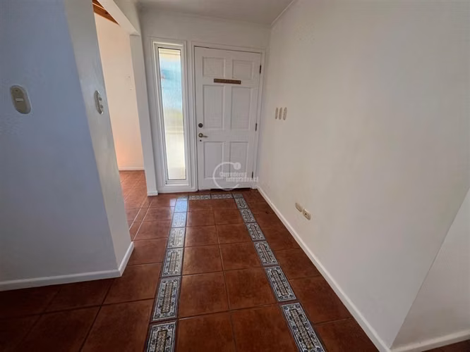 Casa en venta de 3 dorm. en Santo Domingo