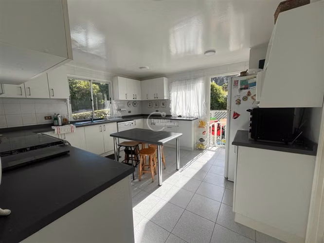 Casa en venta de 6 dorm. en Santo Domingo