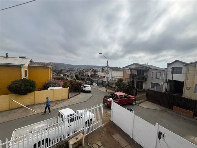 Casa en venta de 3 dorm. en Santo Domingo