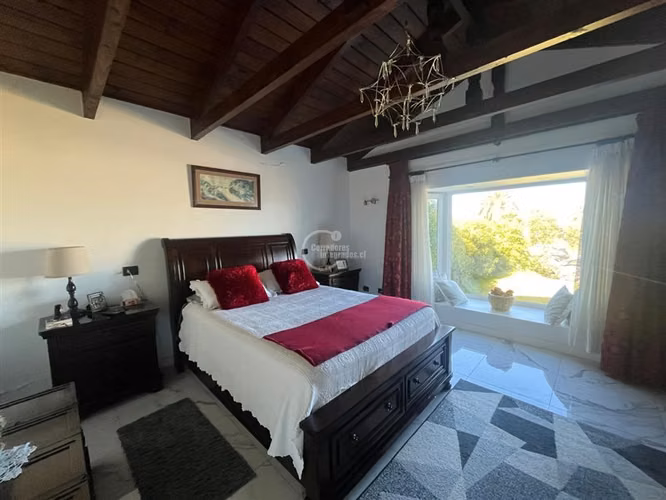Casa en venta de 3 dorm. en Santo Domingo