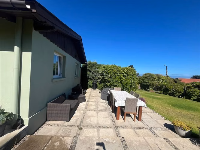 Casa en venta de 3 dorm. en Santo Domingo