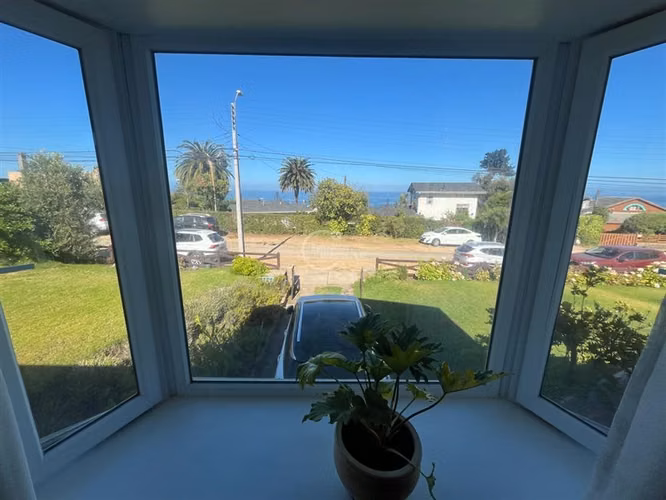 Casa en venta de 3 dorm. en Santo Domingo