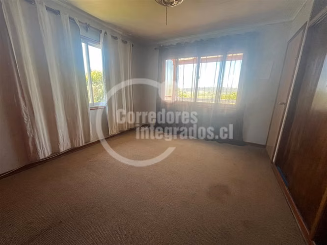 Casa en venta de 5 dorm. en Santo Domingo