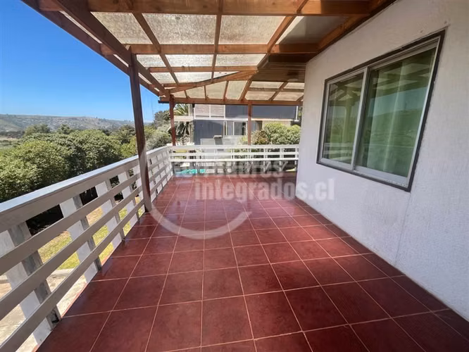 Casa en venta de 5 dorm. en Santo Domingo
