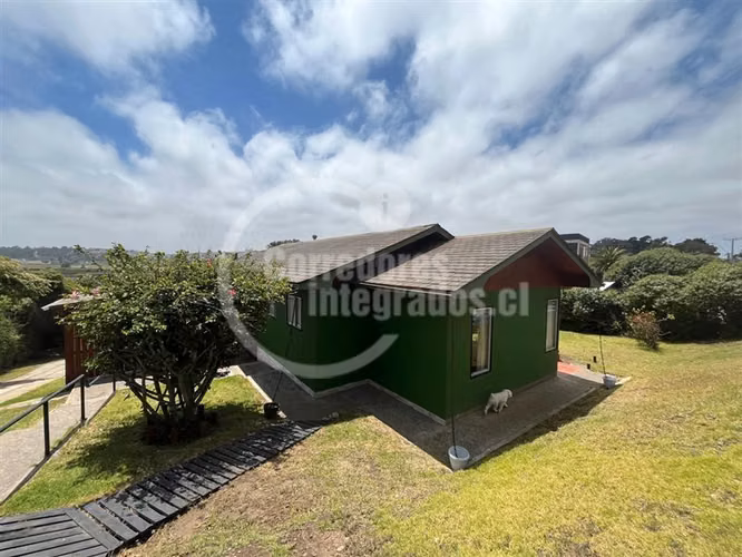 Casa en venta de 5 dorm. en Santo Domingo