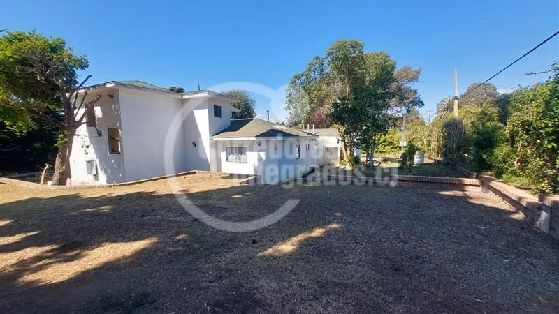Excelente casa en venta de 5 dormitorios en Santo Domingo