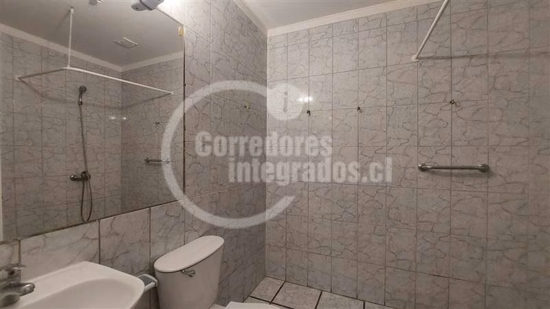 Excelente casa en venta de 5 dormitorios en Santo Domingo
