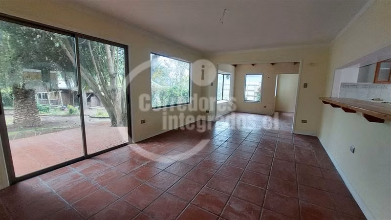 Excelente casa en venta de 5 dormitorios en Santo Domingo