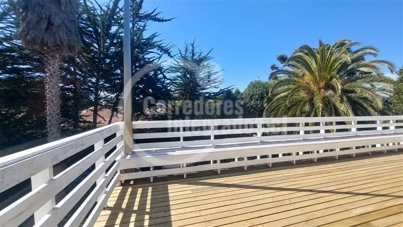Excelente casa en venta de 5 dormitorios en Santo Domingo