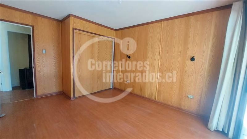 Excelente casa en venta de 5 dormitorios en Santo Domingo