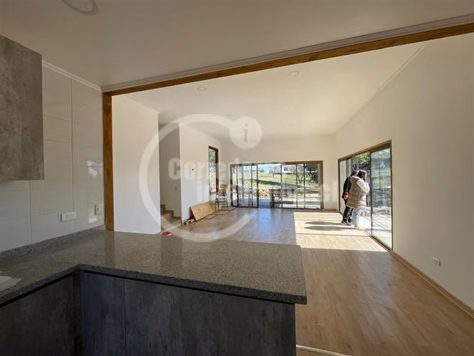 Casa en venta de 3 dorm. en Santo Domingo
