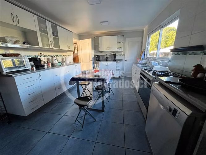 Casa en venta de 5 dorm. en Santo Domingo