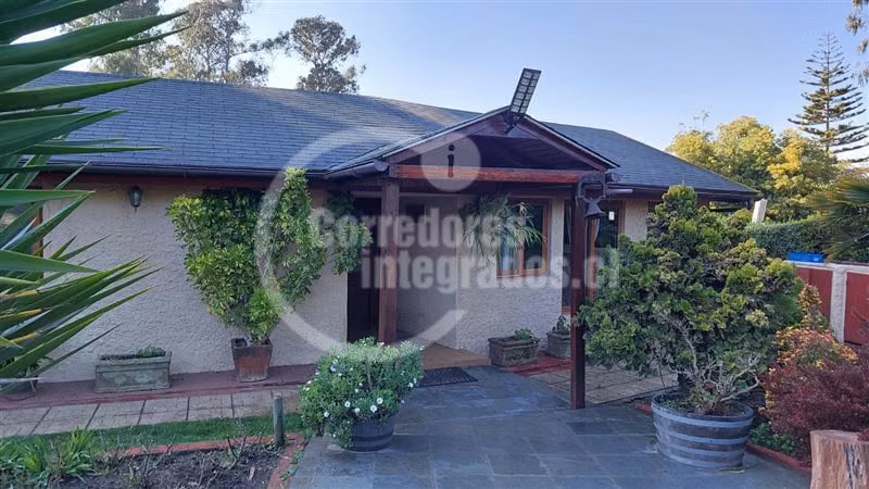 Casa en venta de 5 dormitorios en Santo Domingo - Imagen 2