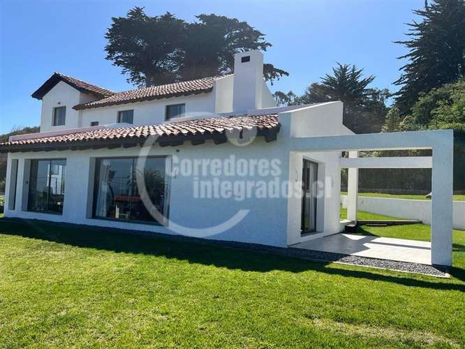 Casa en venta de 6 dorm. en Santo Domingo - Imagen 2