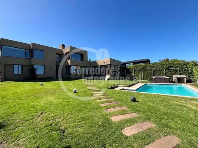 Casa en venta de 6 dorm. en Santo Domingo - Imagen 4