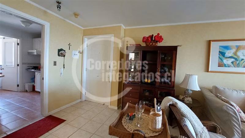 Departamento en arriendo de 3 dormitorios. en Santo Domingo