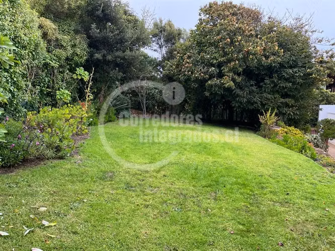 Casa en venta de 6 dorm. en Santo Domingo