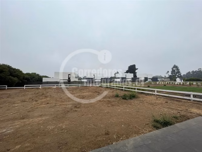Casa en venta de 3 dorm. en Santo Domingo