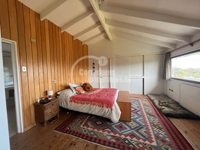 Casa en venta de 4 dorm. en Santo Domingo