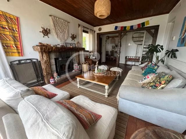 Casa en venta de 4 dorm. en Santo Domingo