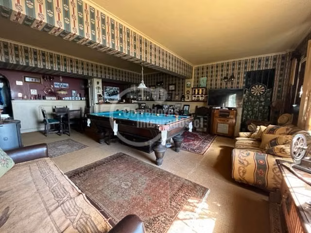 Casa en venta de 9 dorm. en Santo Domingo