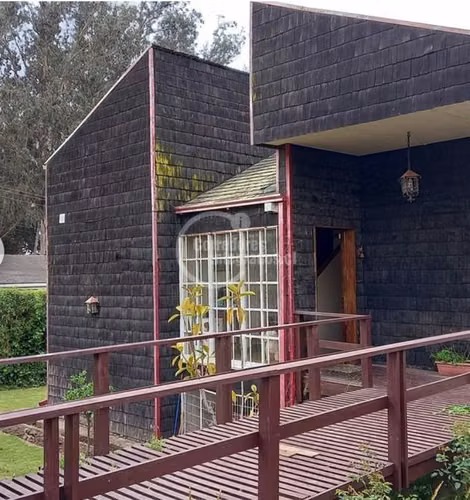 Casa en venta de 5 dorm. en Santo Domingo - Imagen 2