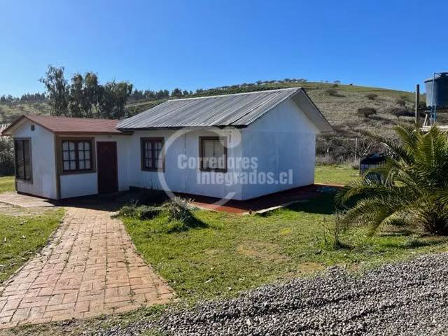Casa en venta de 3 dorm. en Santo Domingo