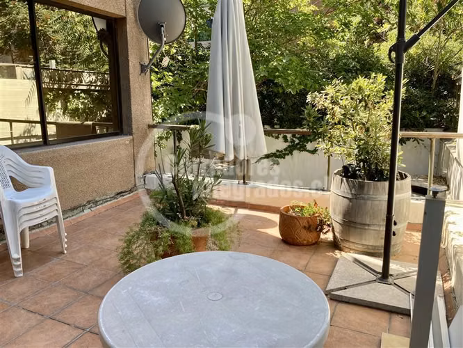 Oficina en arriendo Barrio el Golf 250 m2