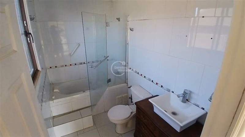Casa en venta de 3 dorm. en Limache Embalse los Aromos