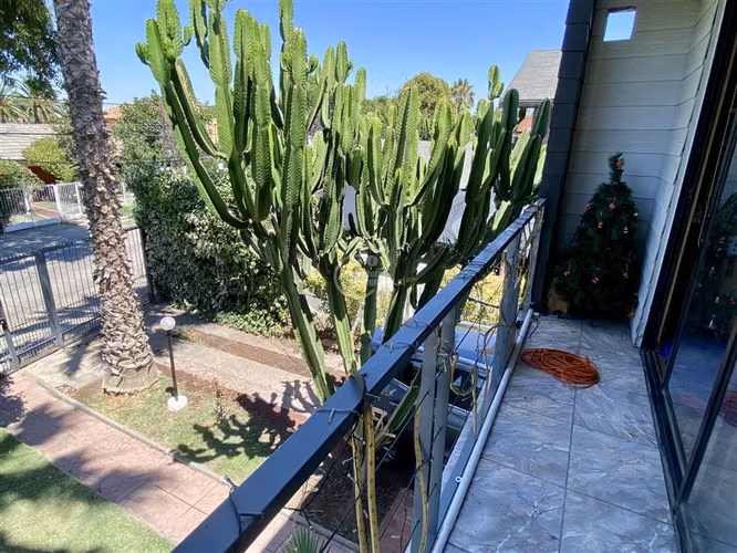 Casa en venta 5 dorm. en Ñuñoa, precioso jardín, remodelada