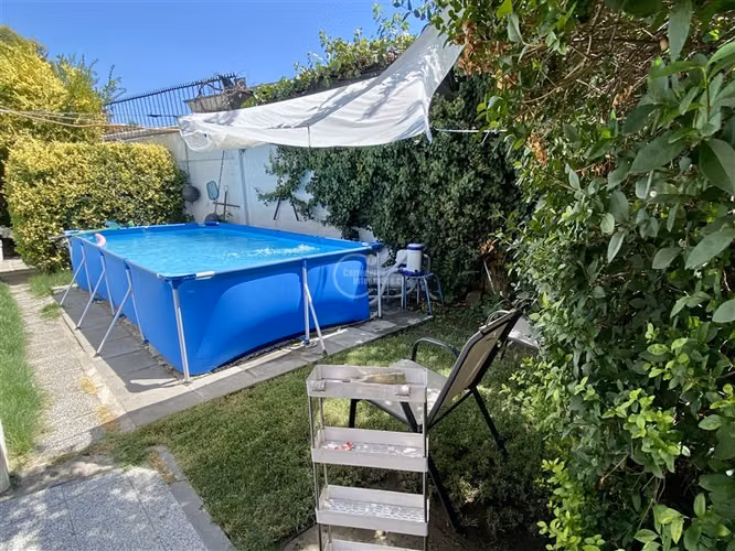 Casa en venta 5 dorm. en Ñuñoa, precioso jardín, remodelada