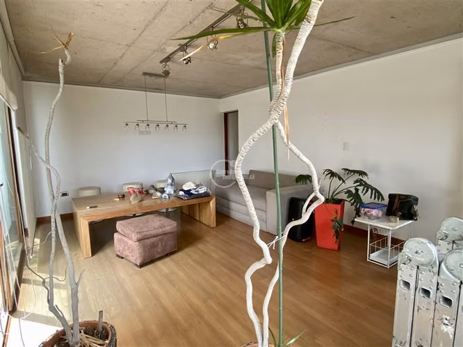 Casa venta 4 dorm. en C. Empresarial Huechuraba Condominio