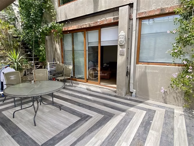 Casa venta 4 dorm. en C. Empresarial Huechuraba Condominio