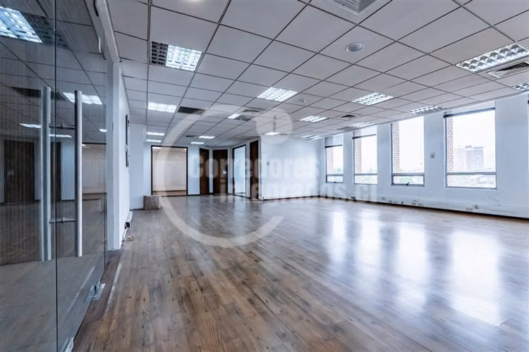 Oficina en venta en Huechuraba C.Empresarial 291m2 6 Estac