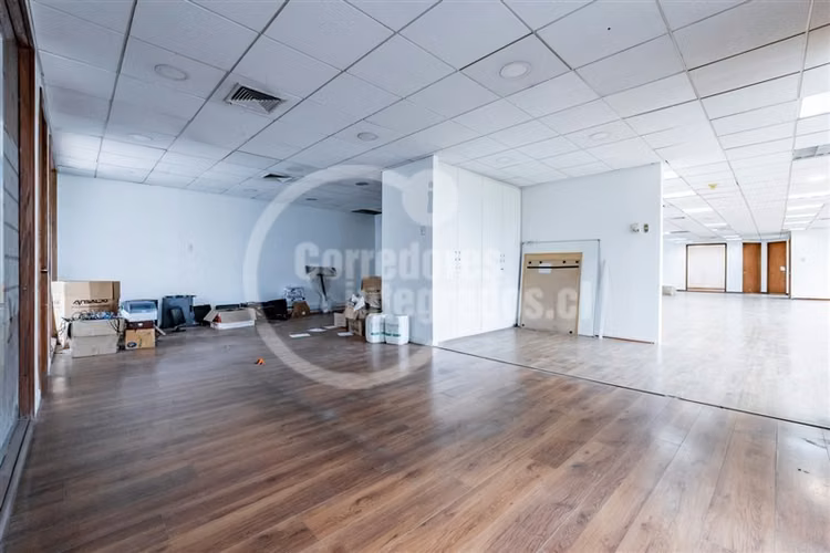 Oficina en venta en Huechuraba C.Empresarial 291m2 6 Estac