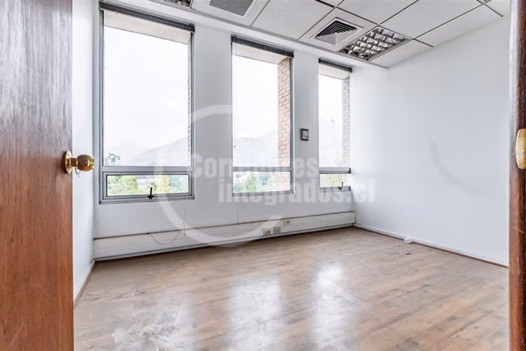 Oficina en venta en Huechuraba C.Empresarial 291m2 6 Estac