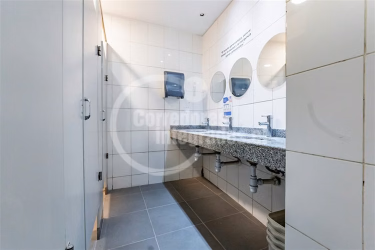 Oficina en venta en Huechuraba C.Empresarial 291m2 6 Estac