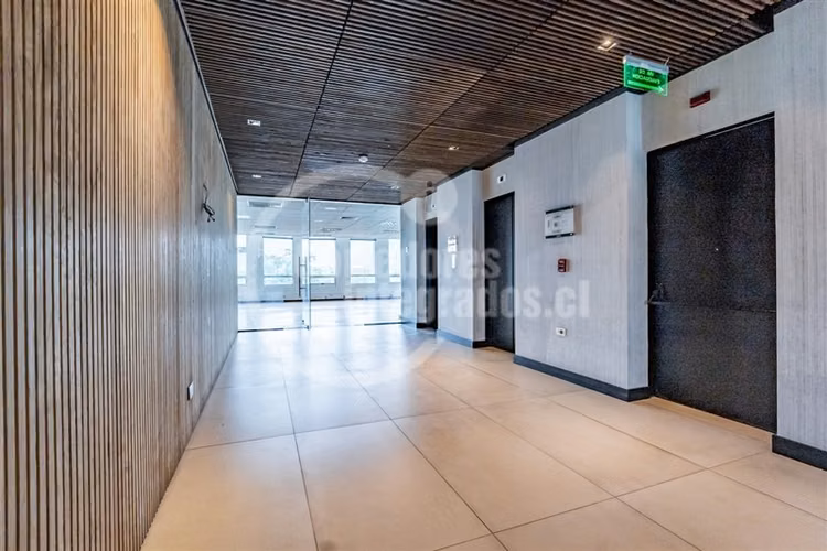 Oficina en venta en Huechuraba C.Empresarial 291m2 6 Estac